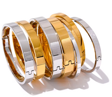 Steeletta Round Wide Textured Bracelet – Gold & Silver Stainless Steel