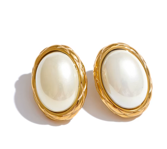 Soleil Pearl Studs