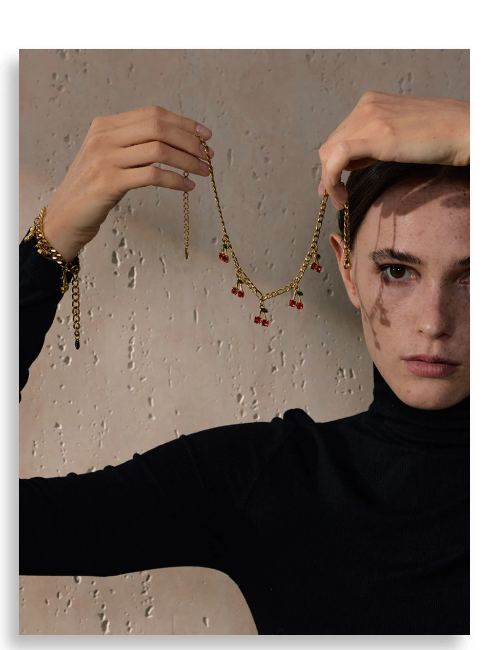 Cherry Glow Chain Set