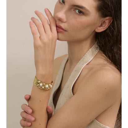 Elara Hammered Pearl Cuff
