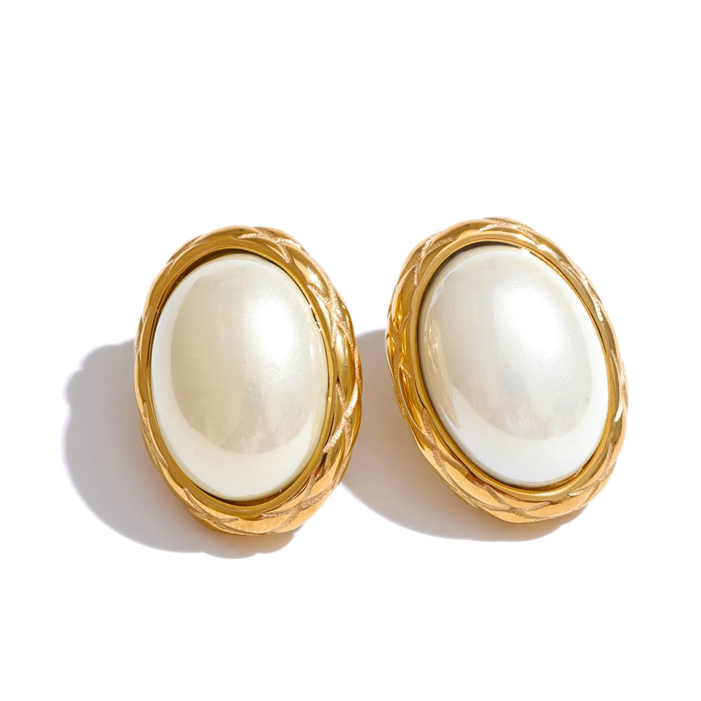 Soleil Pearl Studs