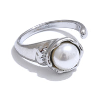 Selene Pearl Ring