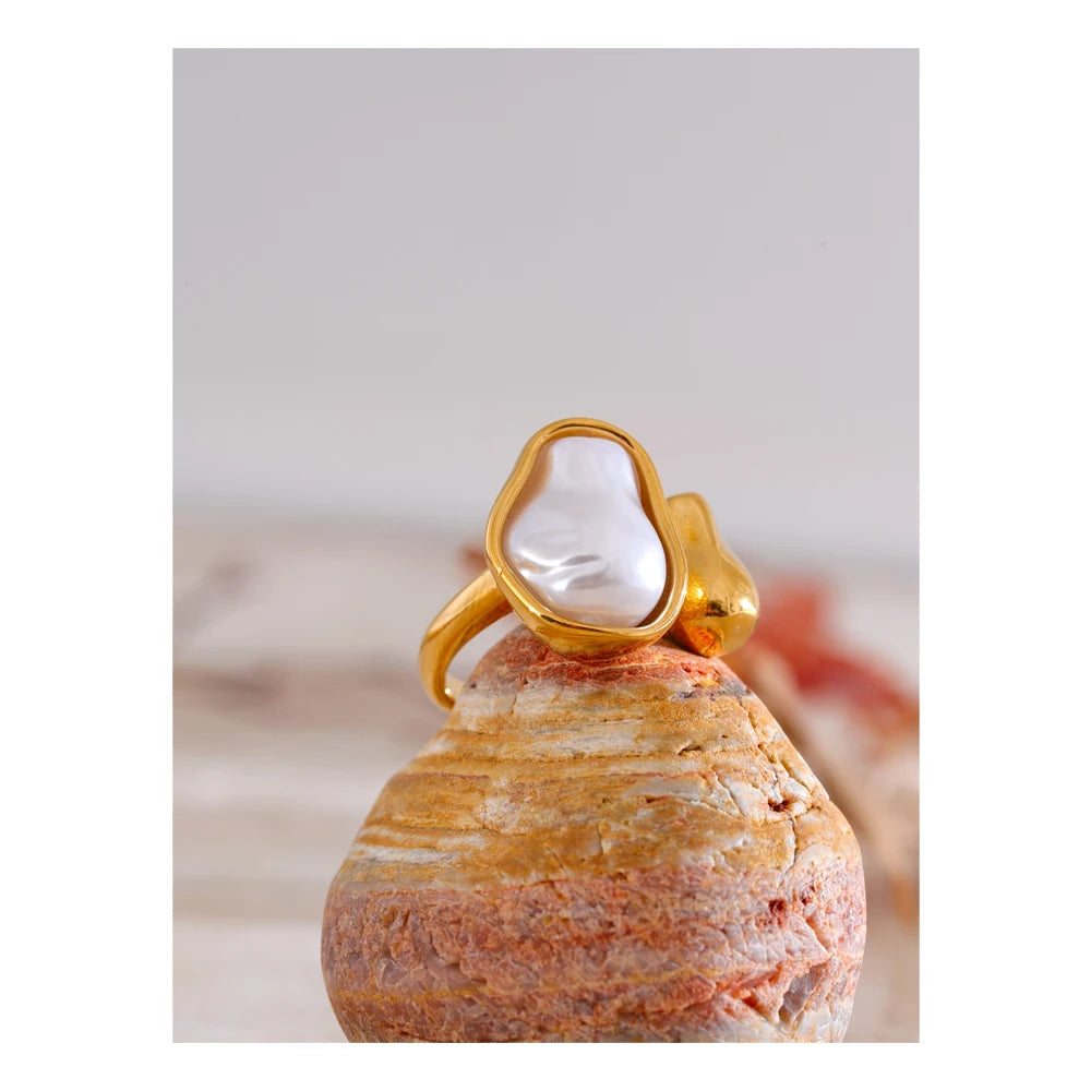 Aurelia Baroque Ring