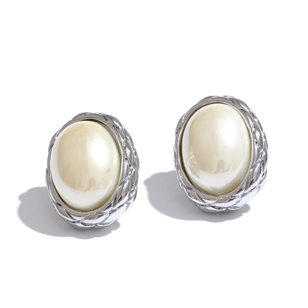 Soleil Pearl Studs
