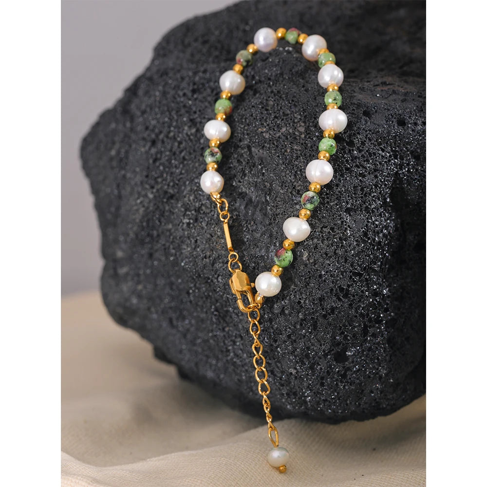 Naya Freshwater Pearl Bracelet