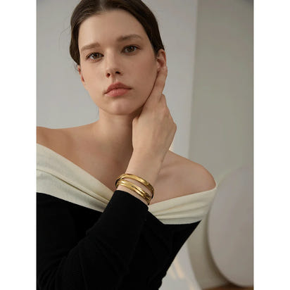 Steeletta 316L Stainless Steel Minimalist Round Bracelet – 18K Gold