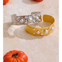 Elara Hammered Pearl Cuff