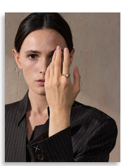 Selene Pearl Ring
