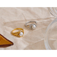 Selene Pearl Ring