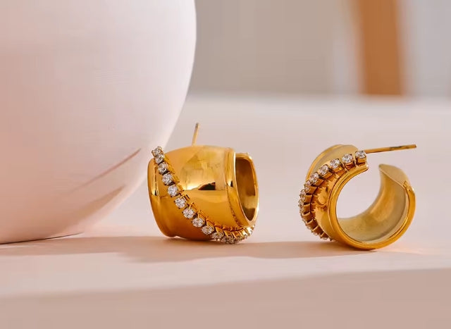 Aurora Ice C-Shape Chain Earrings