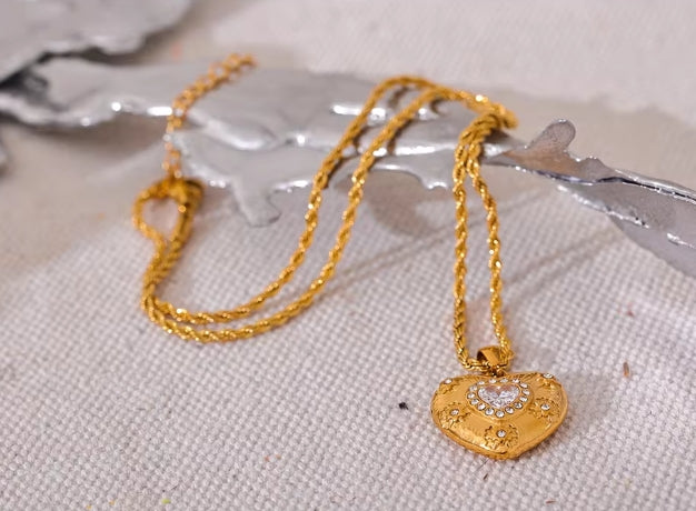 Aurora Ice Heart Love Pendant Necklace