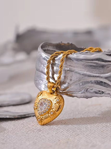 Aurora Ice Heart Love Pendant Necklace