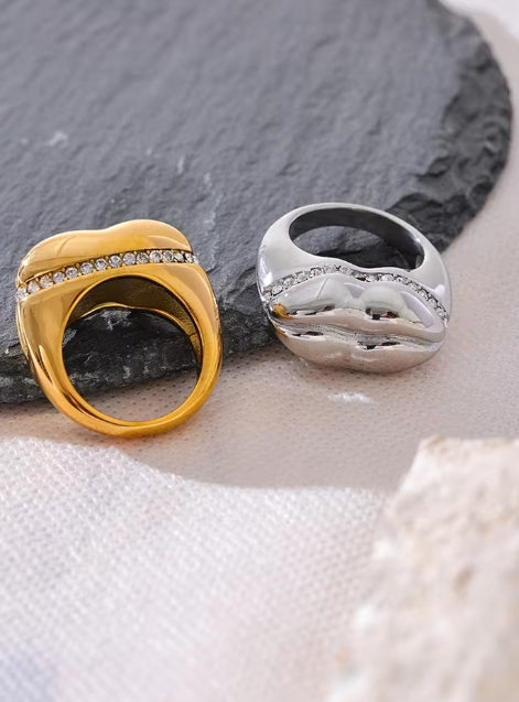 Aurora Ice Wide Band Lip Ring