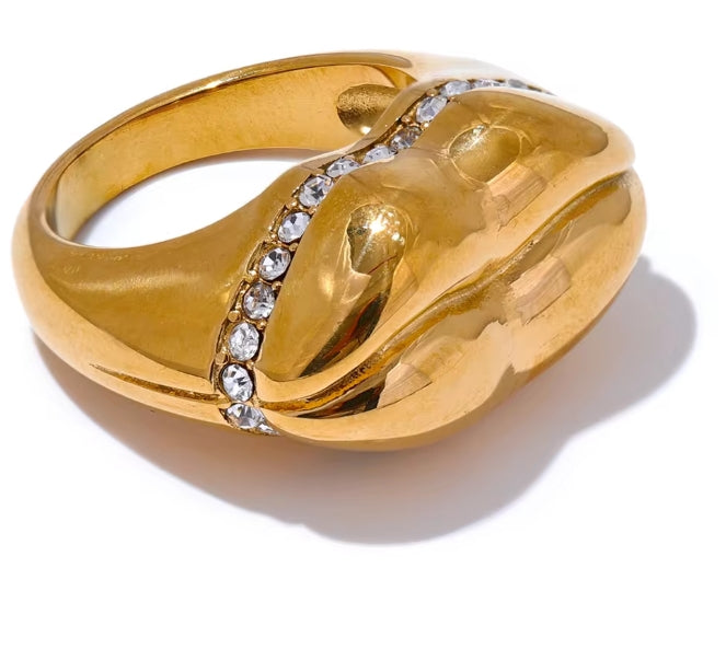 Aurora Ice Wide Band Lip Ring